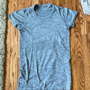 Gray swiftly fits size 8 but fits size 4-10